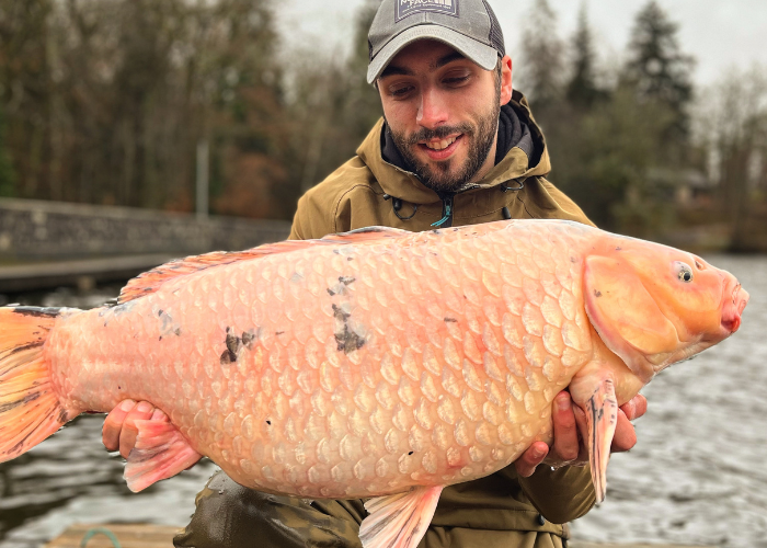 Portrait de Thibaud, expert de la pêche de la carpe